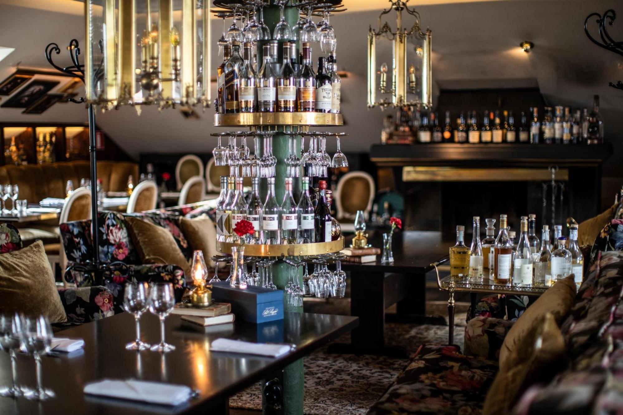 Hotel Pigalle Гьотеборг Екстериор снимка The bar at the restaurant
