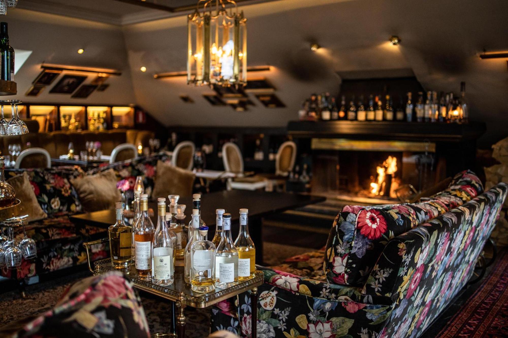 Hotel Pigalle Гьотеборг Екстериор снимка The bar at the hotel